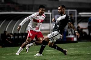 CRB 1 x 0 Ponte Preta - Galo vence, passa a Macaca e respira
