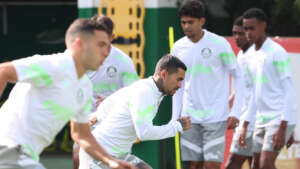 Dudu se recupera de dores, treina normalmente e pode ser surpresa do Palmeiras em Minas