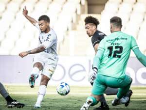 Santos 2 x 2 Botafogo - Líder busca empate após sair atrás no marcador