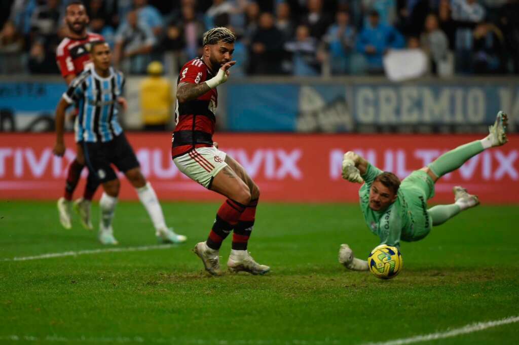 Gabigol liga e agradece narrador por ser chamado de ‘gostoso’