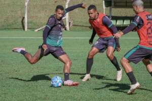 Série D: zagueiro do Maringá-PR, Renan, comenta gol e destaca vitória: 'Precisávamos muito'