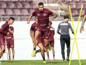 Ferroviária-SP x Maringá-PR- Locomotiva e Dogão jogam com clima de 