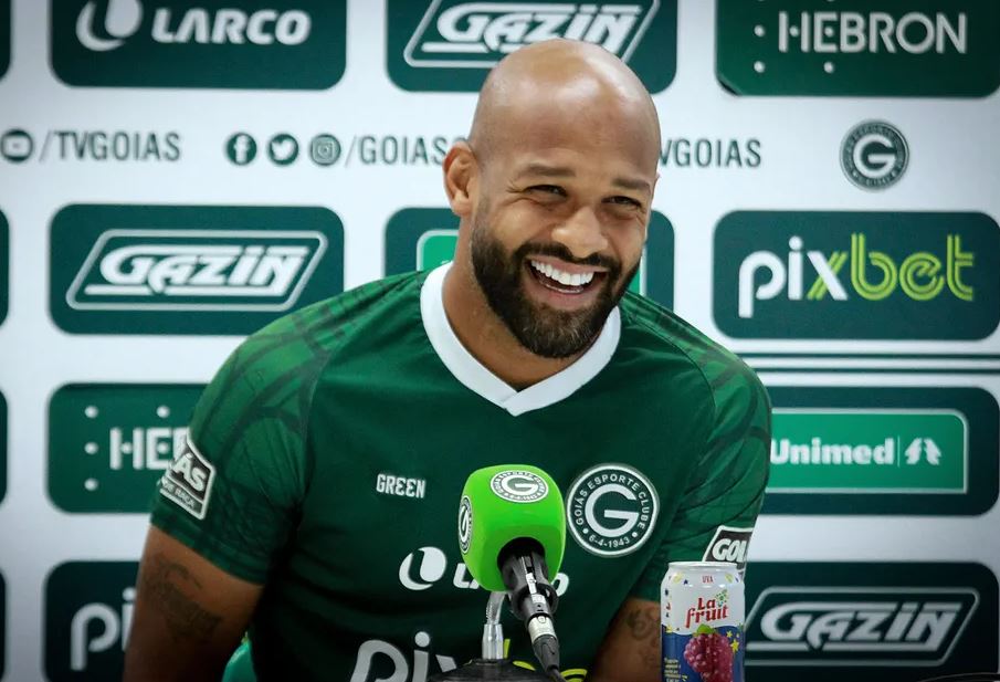 Avaí anuncia contratação de volante ex-Goiás, Vasco e Corinthians (Foto: Rosiron Rodrigues / Goiás E.C.)