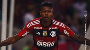 Exames detectam lesão e Bruno Henrique desfalca Flamengo na volta da Copa do Brasil