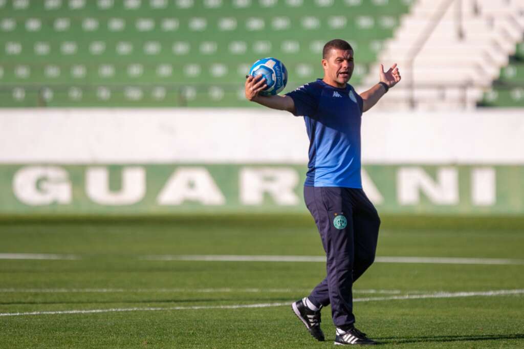 Série B: Matheus Barbosa volta a treinar e irá reforçar Guarani na busca pela reabilitação