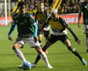 Primeiro tempo do Guarani, segundo do Criciúma; empate justo