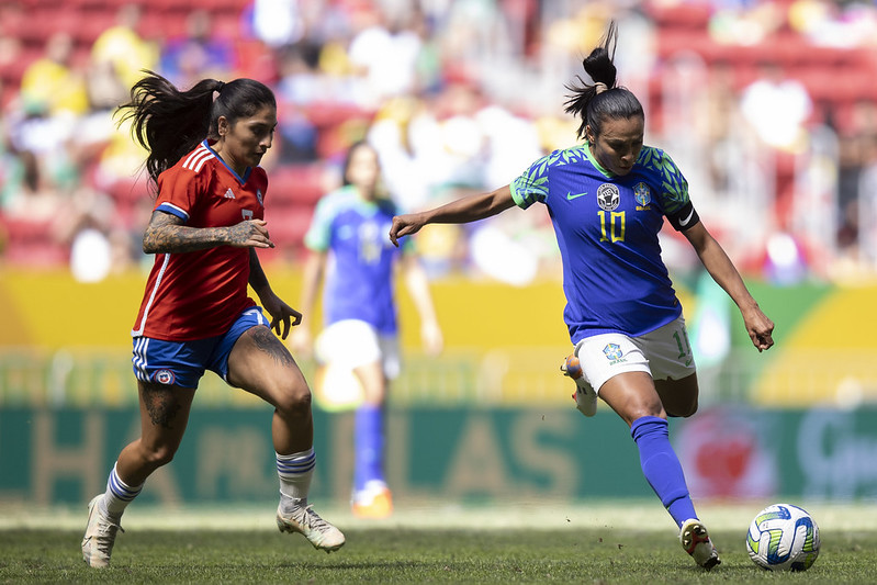 Marta nega pedir por titularidade e comemora sexta Copa do Mundo com a seleção brasileira