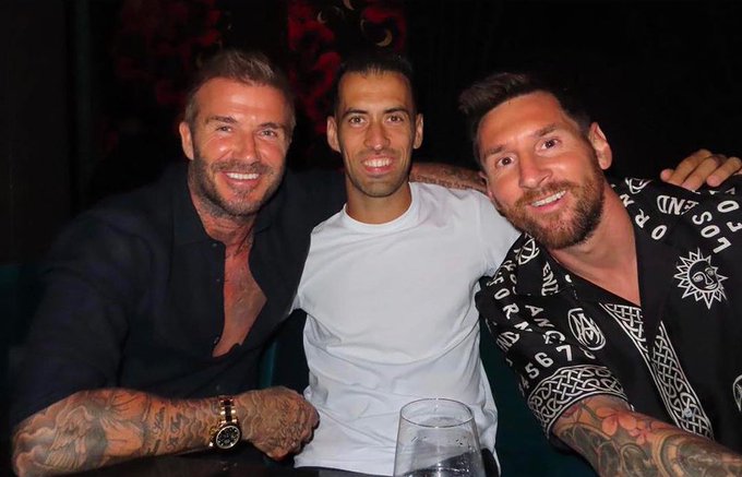 Messi Busquets e Beckham em restaurante