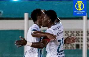 Paysandu-PA 1 x 0 CSA-AL - Papão vence e está de volta ao G8 na Série C