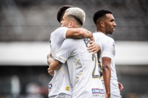 Santos 4 x 3 Goiás - Peixe quebra jejum, respira e desencanta com Paulo Turra em jogo polêmico