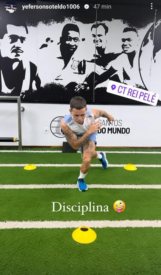 Soteldo ironiza Paulo Turra em postagem sobre ‘disciplina’ após ser afastado do Santos; entenda