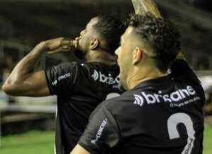 Botafogo-PB 2 x 0 Manaus-AM - Belo assume vice-liderança