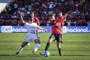 Atlético-GO 1 x 1 Vila Nova - Gols no fim e liderança ameaçada!