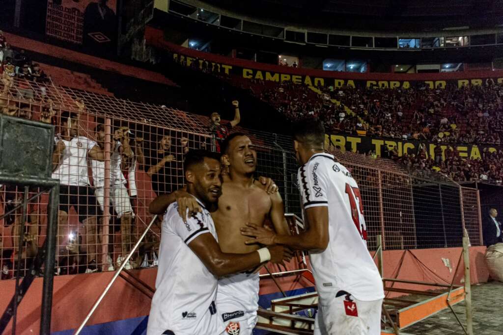 Com novo líder, confira a Seleção FI da 18ª rodada da Série B