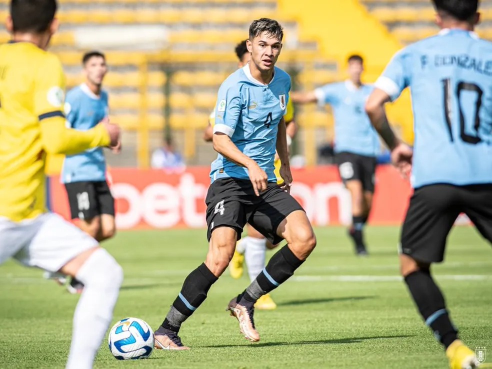 Botafogo apresenta projeto para lateral do Danubio 2 Mateo Ponte pode reforçar o Botafogo (Foto: Divulgação/Uruguai)
