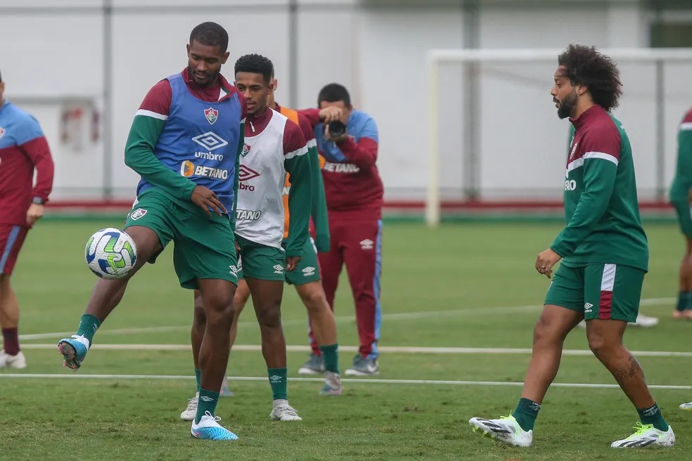 Marlon pode reforçar o Fluminense diante do Santos (Foto: Marcelo Gonçalves/Fluminense)