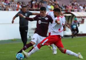 Ferroviária-SP 1 x 1 Hercílio Luz-SC - Locomotiva sai na frente, mas cede empate