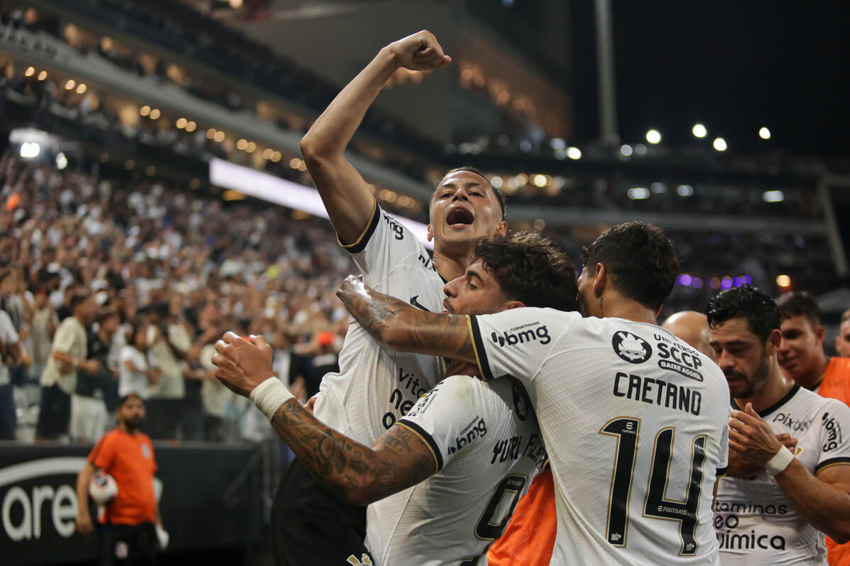 Conmebol retira suspensão e Matheus Araújo pode reforçar Corinthians contra o Newell’s Old Boys