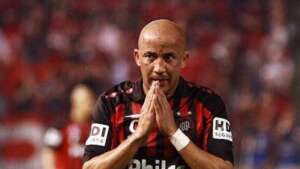 Preso por não pagamento de pensão, Alex Mineiro, ex-Palmeiras e Athletico-PR, é solto