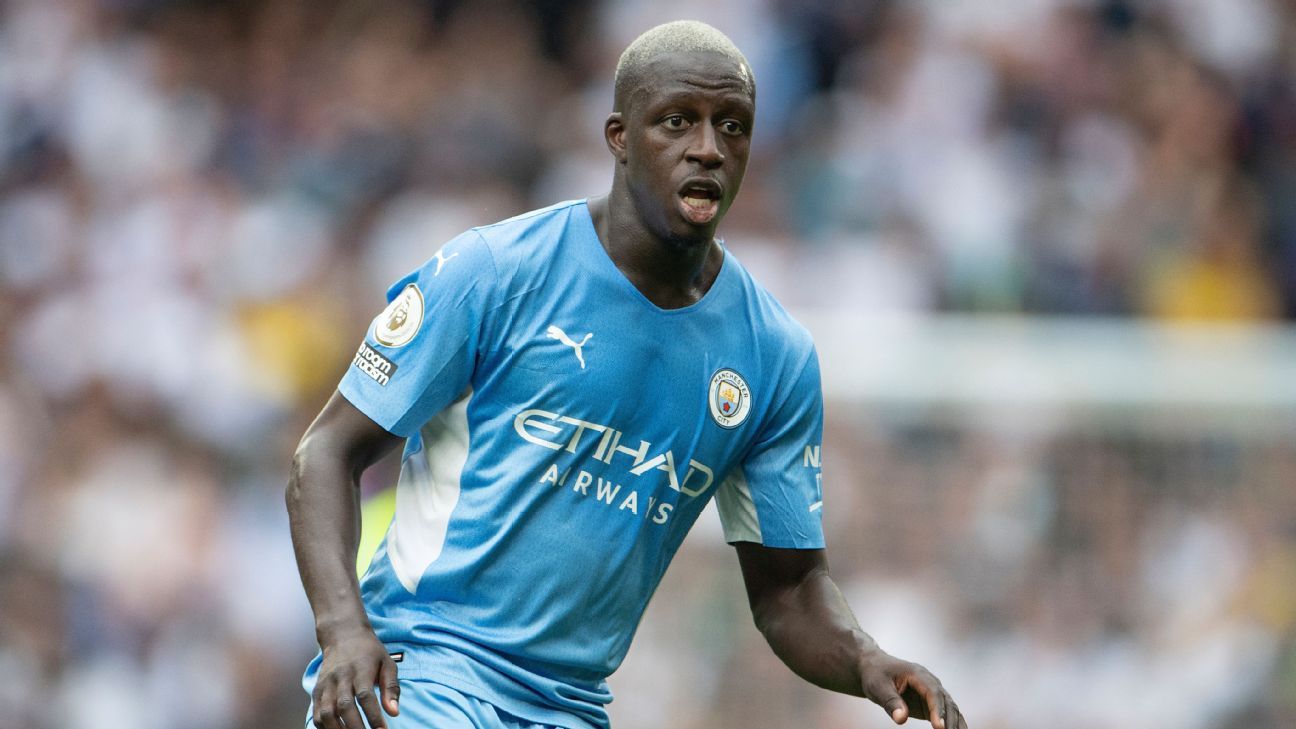 ateral esquerdo Benjamin Mendy