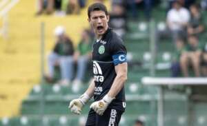 Série B: Goleiro Airton comemora reação da Chapecoense e projeta evolução: 'Pior já passou'