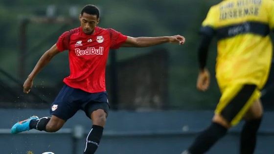 Eduardo tem lesão de ligamento e não atua mais pelo Red Bull Bragantino neste ano