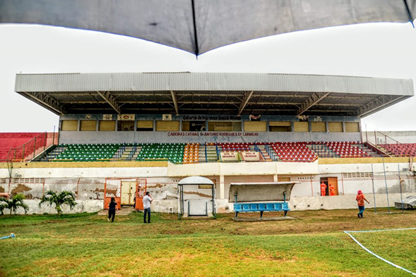 Estádio do Potiguar está interditado