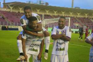 Série D: Artilheiro comemora gols e mantém esperança na classificação do Falcon