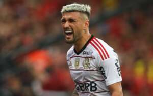 Athletico-PR 0 x 2 Flamengo - Mengão vence com gol contra e pega o Grêmio nas semis