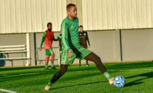 Série B: Ex-Santos e Flamengo, atacante pode voltar a campo depois de 250 dias