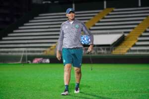 Série B: Dal Pozzo vê evolução na Chape na parte mental e quer resgatar força da Arena Condá