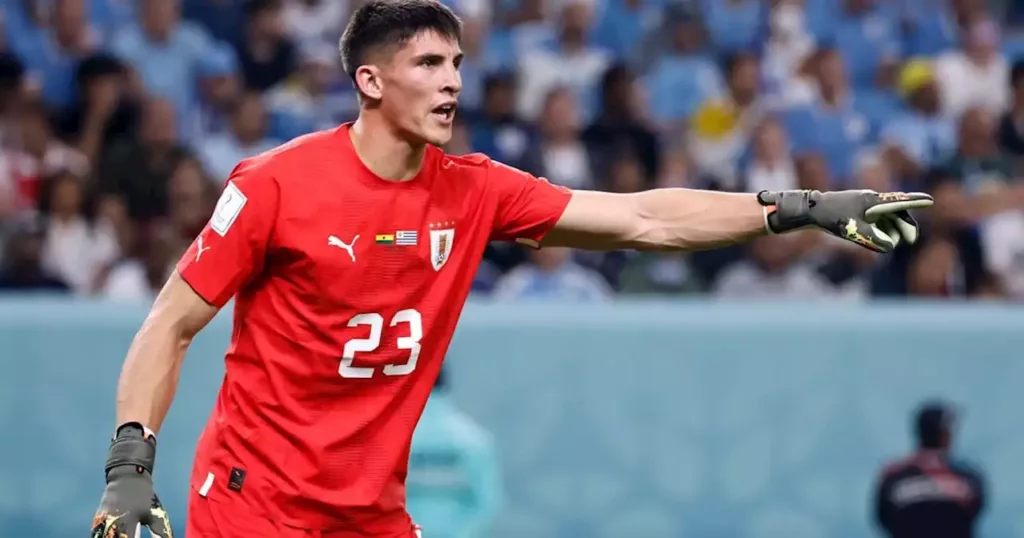 Inter anuncia contratação de goleiro titular da seleção do Uruguai