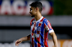 Meia do Bahia se despede dos companheiros e deve retornar ao Fluminense