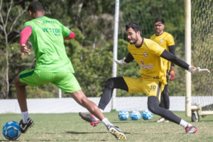 Tombense-MG x Sampaio Corrêa-MA - Gavião e Bolívia fazem duelo na beira da degola