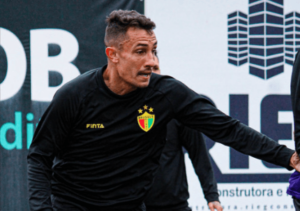 Série C: Zagueiro do Brusque-SC exalta últimos resultados e prevê próximo jogo