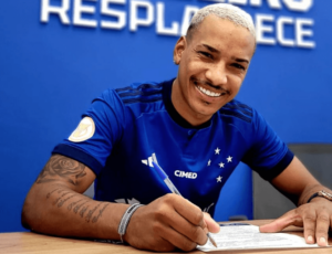 Cruzeiro anuncia a chegada de Matheus Pereira: 'Muito feliz por jogar no meu clube de coração'