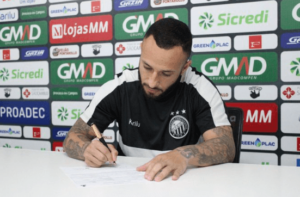 Série C: Atacante renova contrato com Operário-PR durante reta final da primeira fase