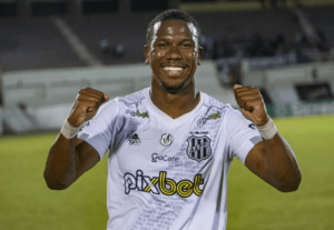 Série C: Náutico-PE anuncia atacante ex-Chapecoense, Vasco e Botafogo