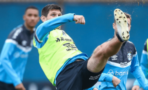 Kannemann fratura mão direita, passa por cirurgia no domingo e desfalca o Grêmio
