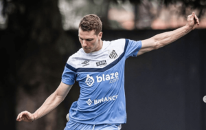 Furch aparece no BID e pode estrear pelo Santos contra o Fluminense