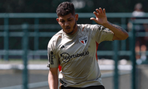 São Paulo x Bahia - Morumbi será palco para duelo entre tricolores opostos