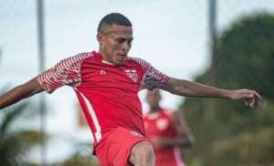 Série B: CRB ganha reforço de João Paulo contra Avaí