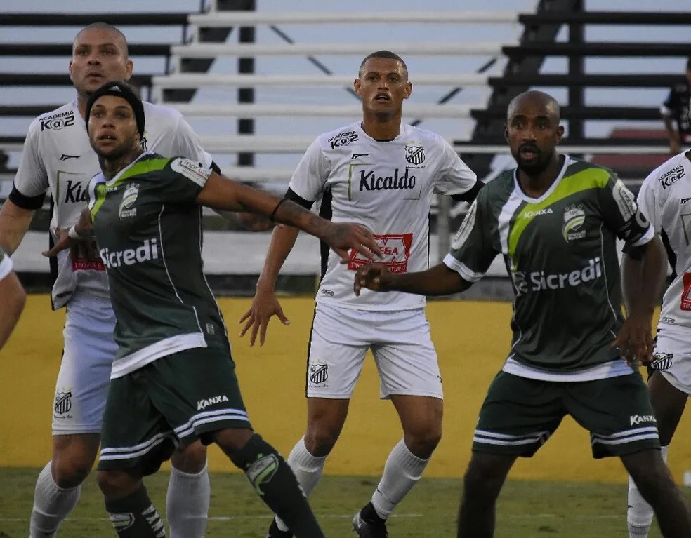 Série C: Botafogo-PB acerta com zagueiro Lázaro, ex-Bragantino