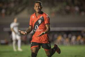 Série B: CRB acerta empréstimo de Léo Pereira, do Atlético-GO