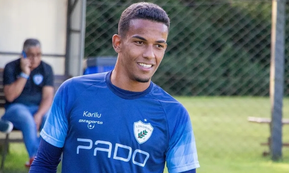 Série B: Londrina reintegra lateral após dispensar 6 jogadores
