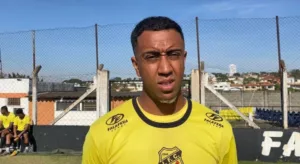 Segundona: Zagueiro do Independente retorna aos treinamentos após lesão