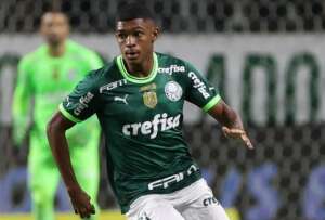 Luis Guilherme celebra efetivação no elenco profissional do Palmeiras: 'Agora troco resenha'