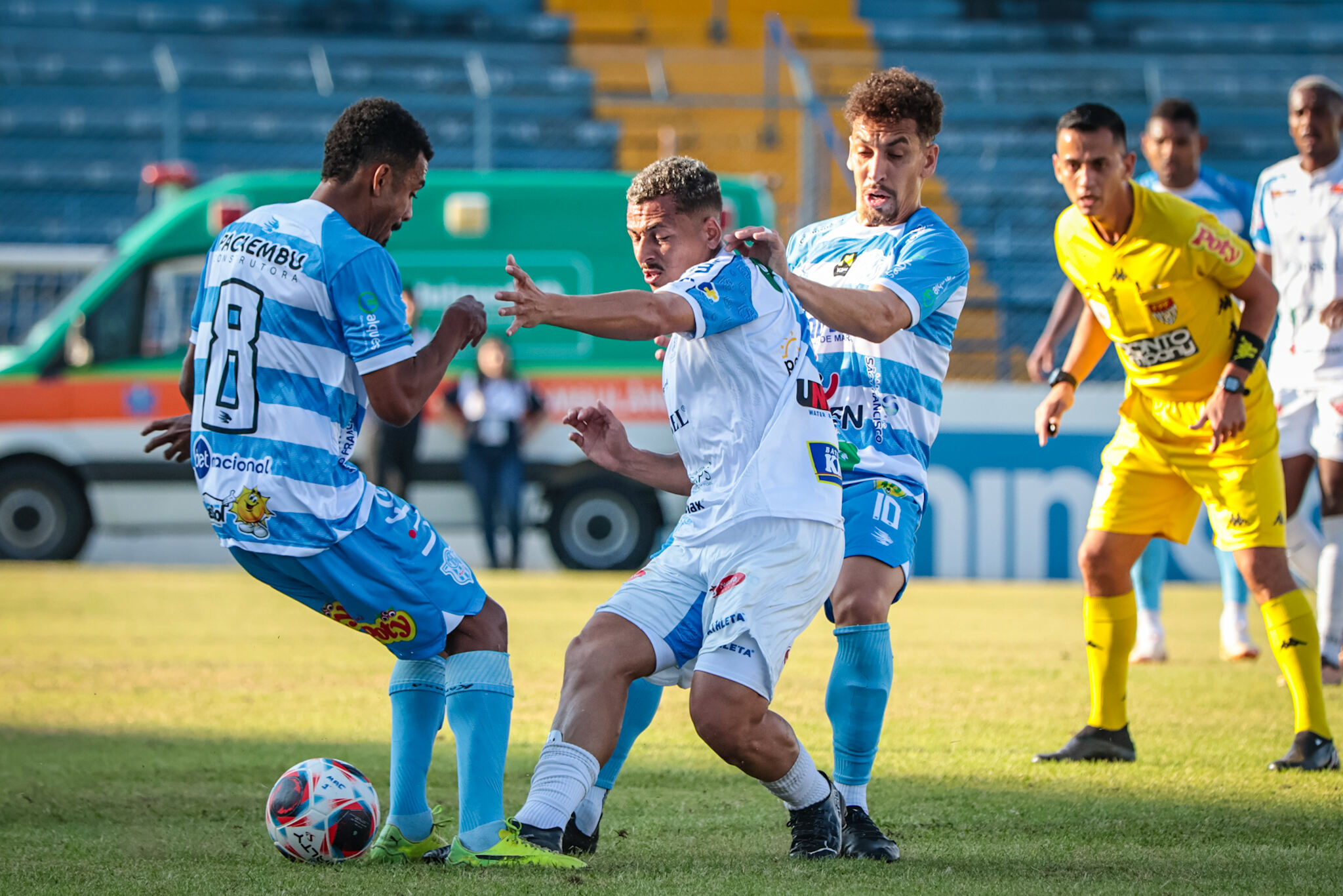 COPA PAULISTA: Oeste vence Ponte Preta e desencanta; Marília e São Bento empatam