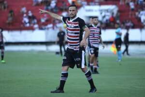 Série D: Santa Cruz firma saída de 12 jogadores; saiba quem são