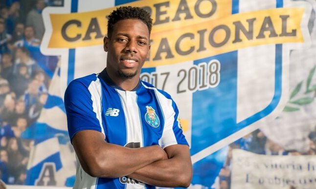 Wilson Manafá, ex-Porto, interessa ao Botafogo